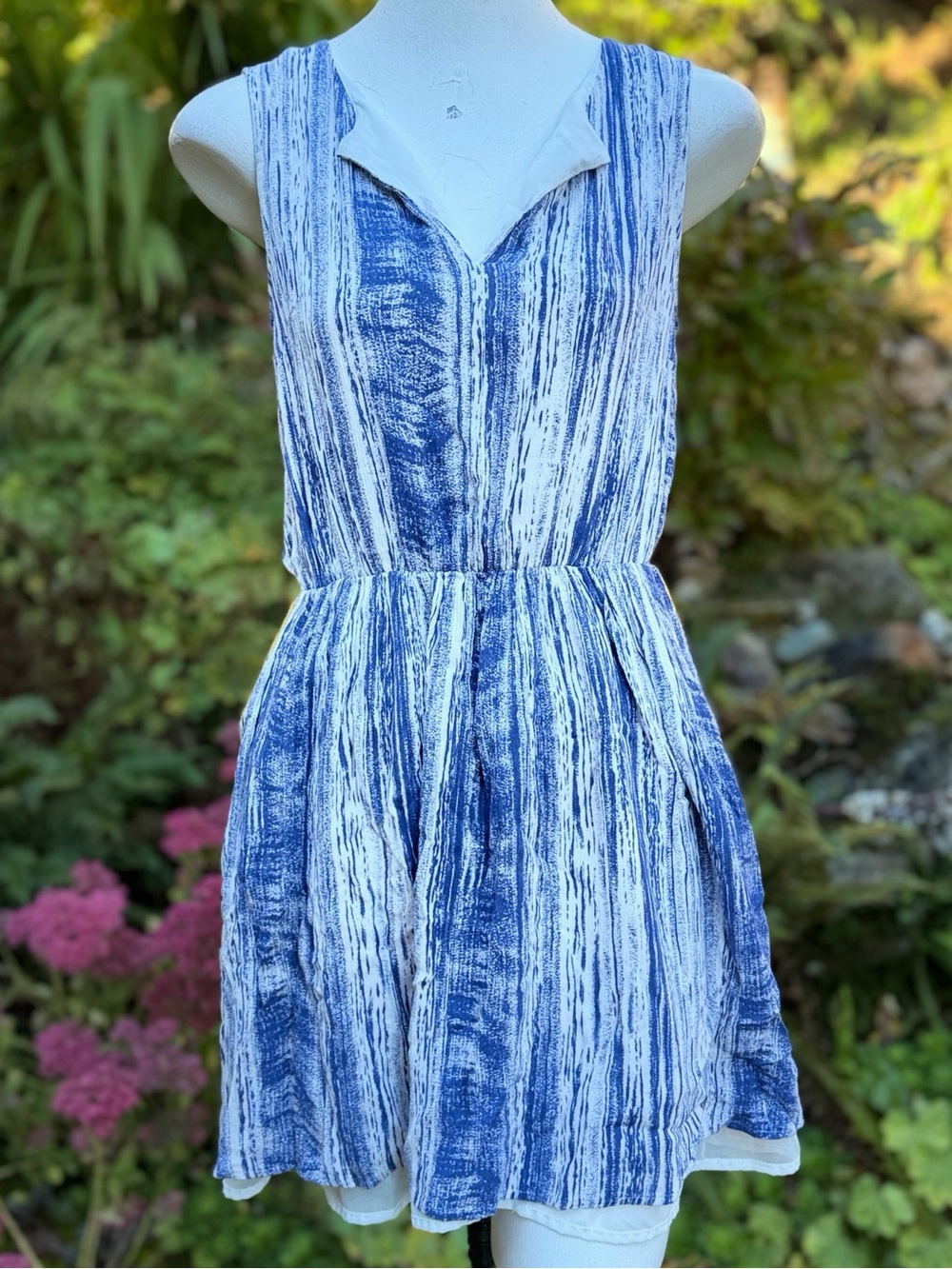 💙 THML Blue White Abstract Print Sleeveless Open Back Skater Dress Small